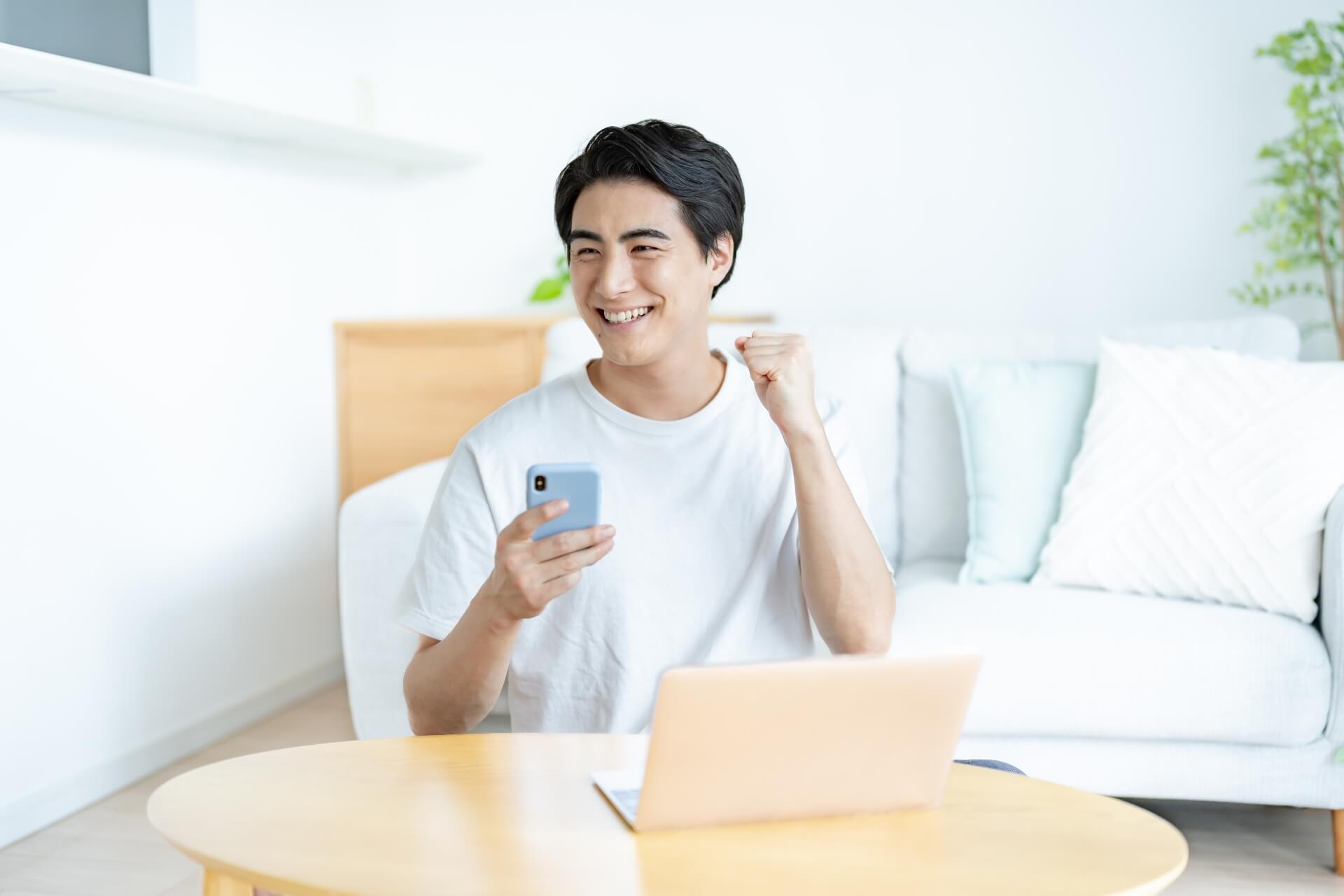 【學員故事分享】投資新手變高手！股票期貨雙賺 被同事讚稱「賺4000點的男人」